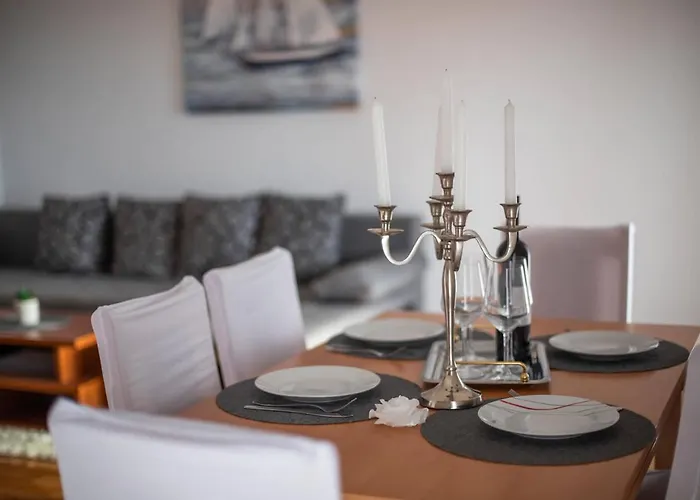 Blue Mate بيبينيا