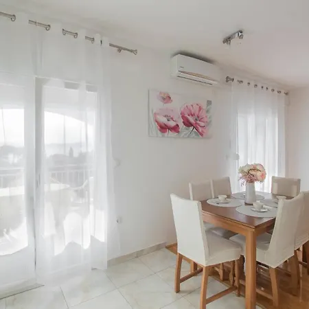Blue Mate Apartment Bibinje