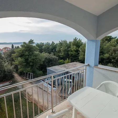 Blue Mate Apartment